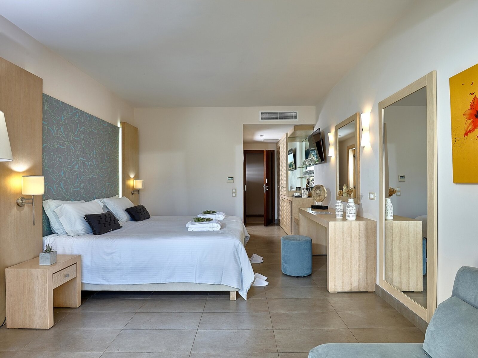 Wohnbeispiel Superior Room Mountain View with Open Air Jacuzzi