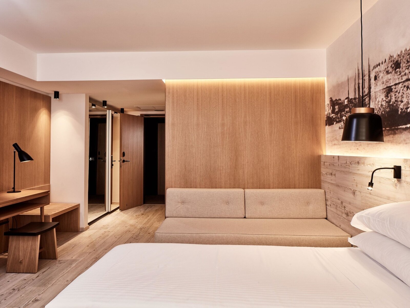 Wohnbeispiel Executive Room City View
