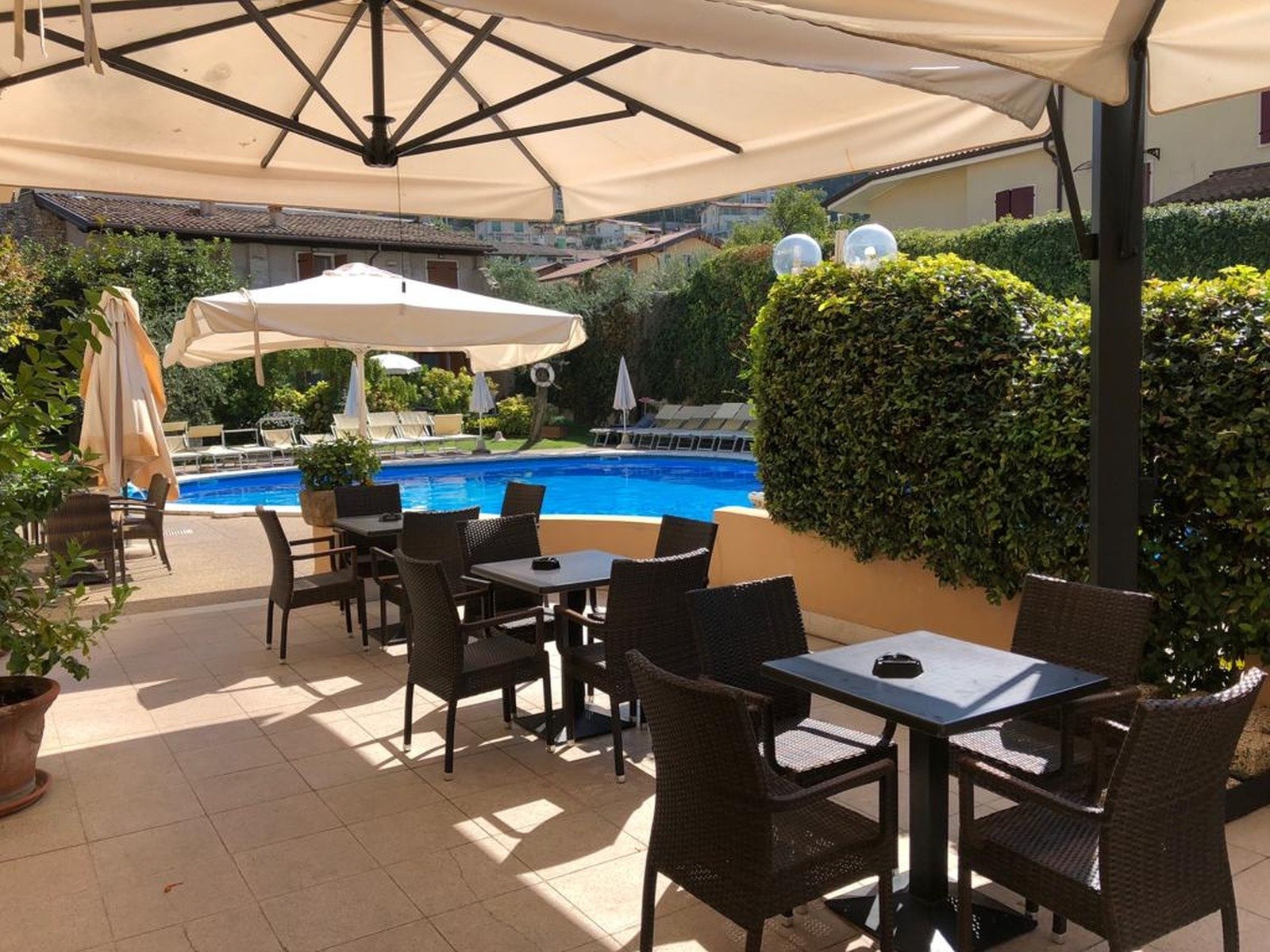 Outdoor Pool 18x6m