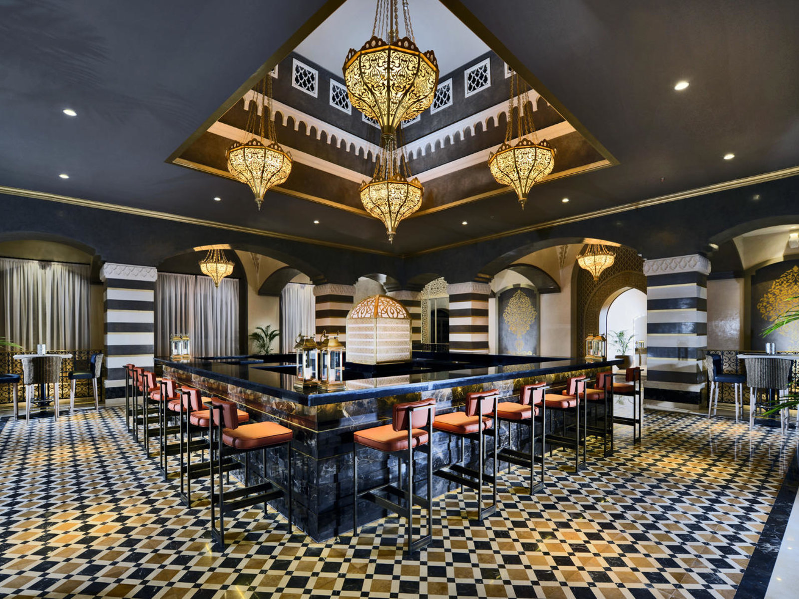 Cazar Lobby Bar