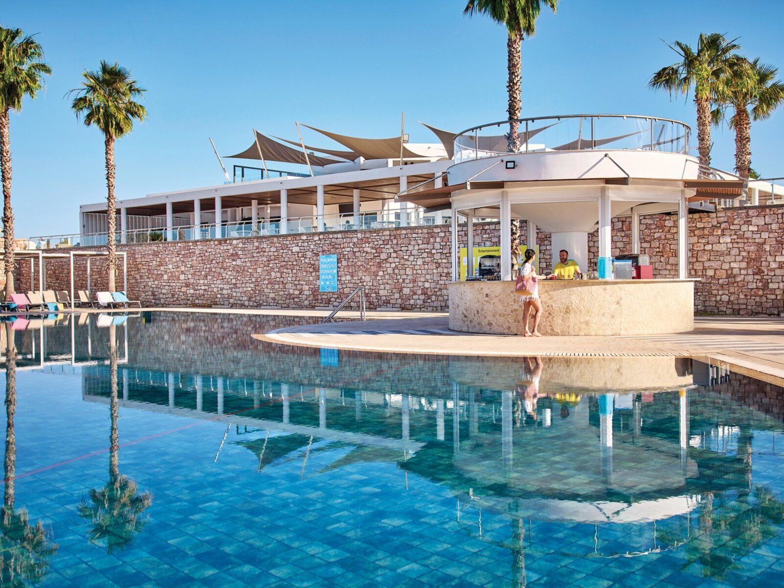 Pool Bar