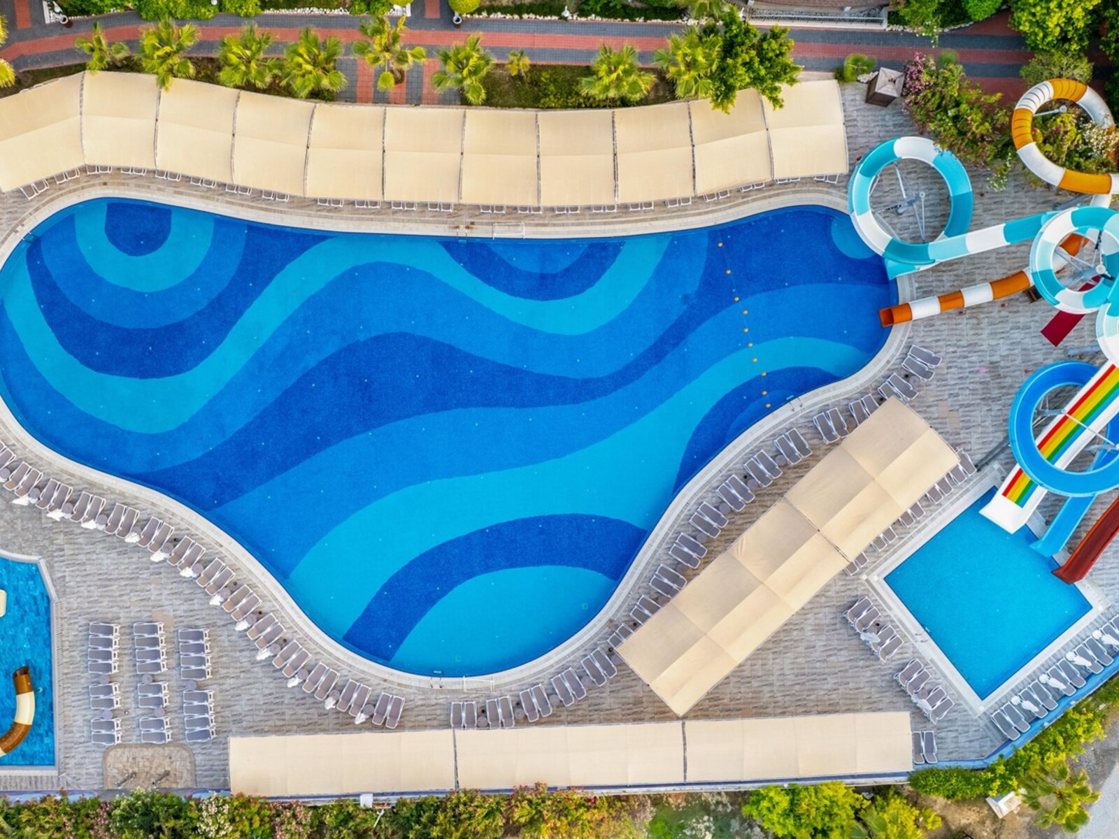 MAIN POOL