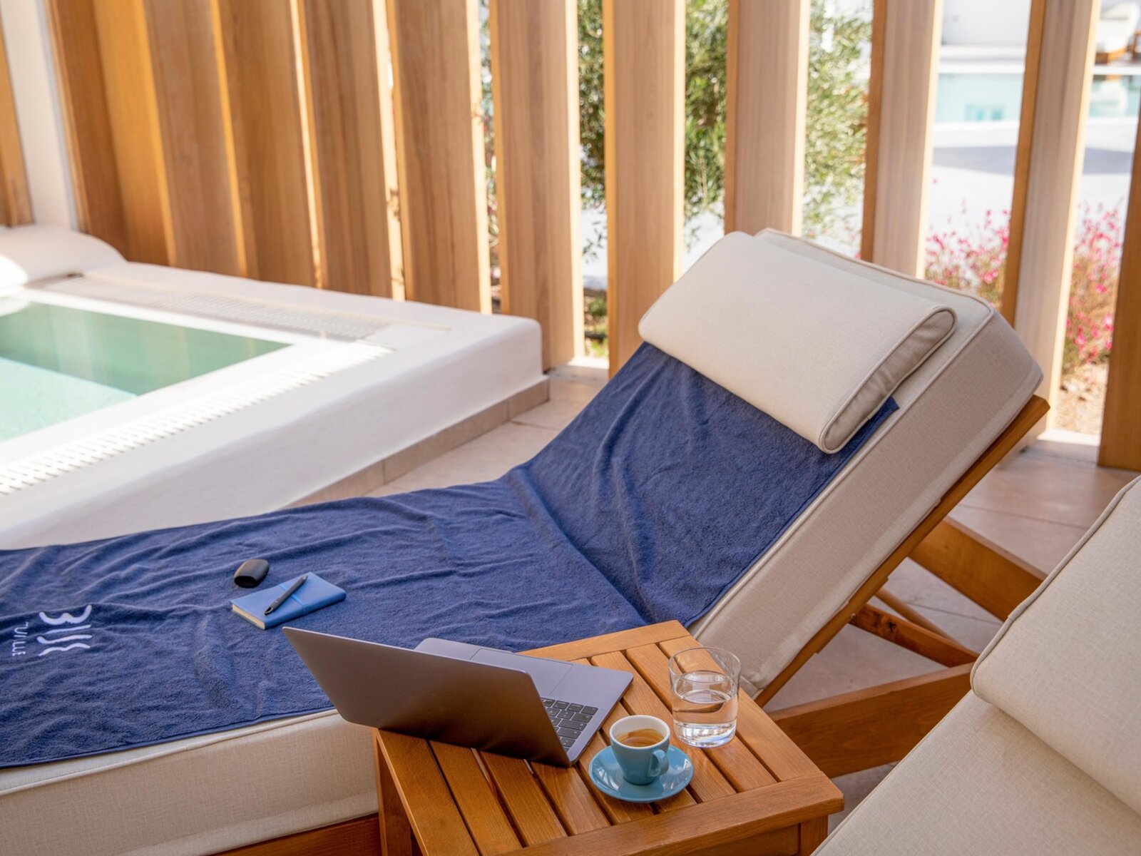 Wohnbeispiel Workation Double deluxe private whirlpool  terrace