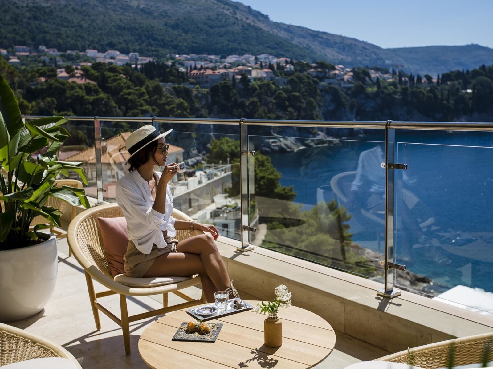 Terrace Libertas & Lobby Bar
