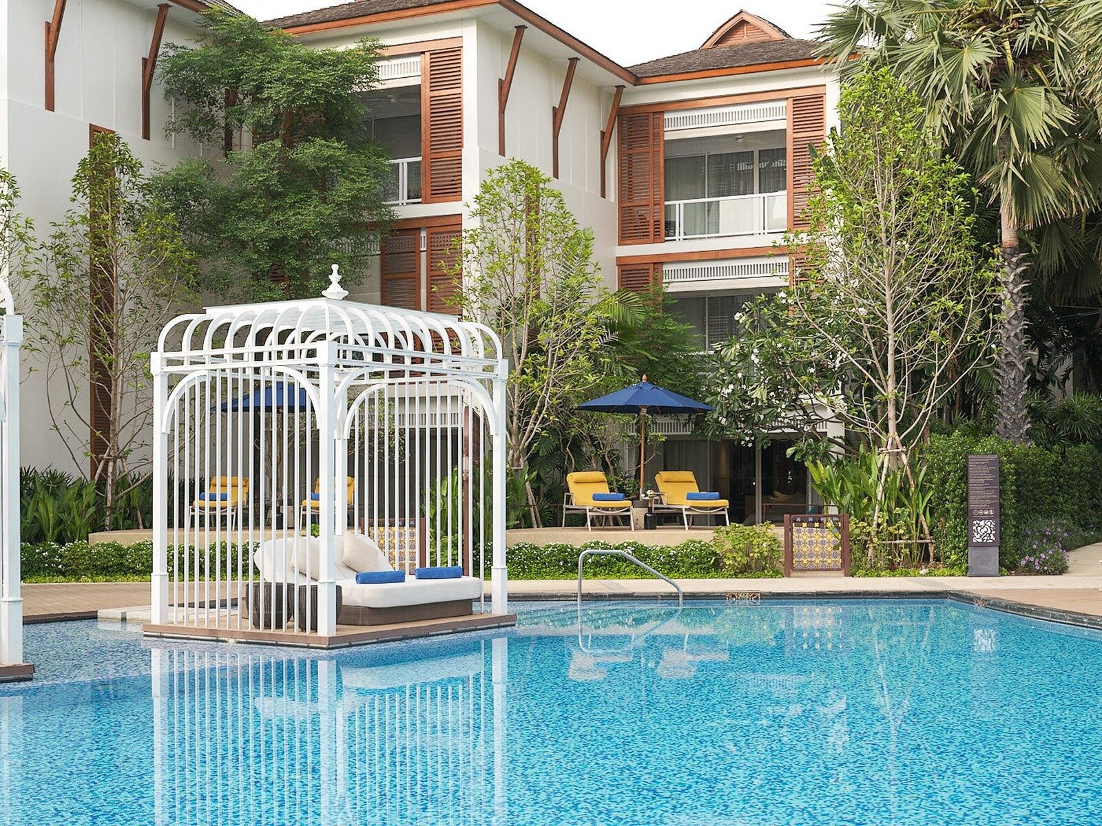 Wohnbeispiel Private Garden Suite Club Lounge Access