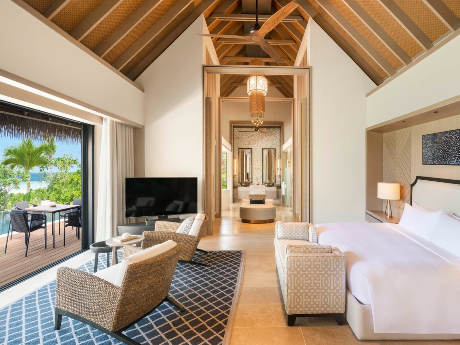 Wohnbeispiel Two Bedroom Grand Beach Villa with Pool