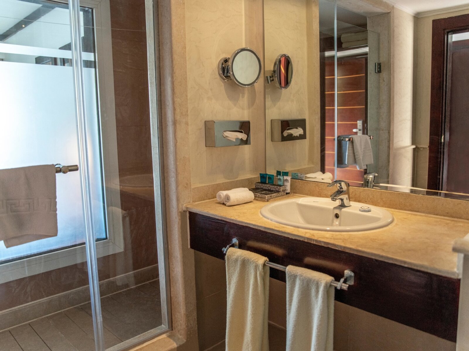 Wohnbeispiel Deluxe Room Swim-Up