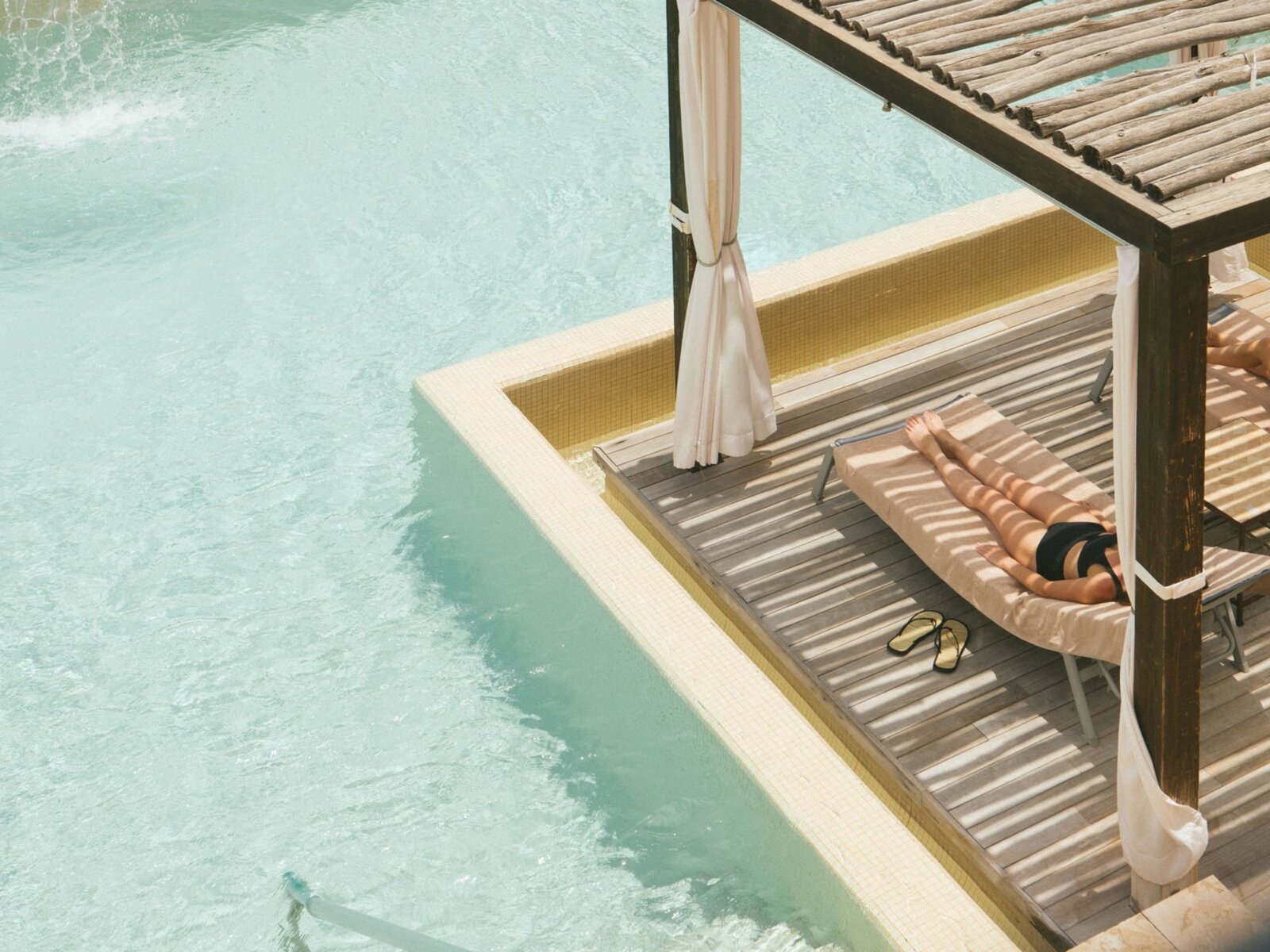 Aloe Wellness Spa Pool