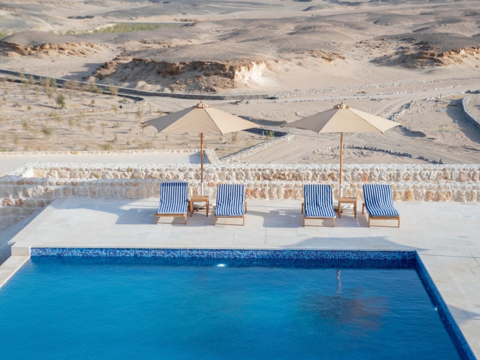 Medemia pool