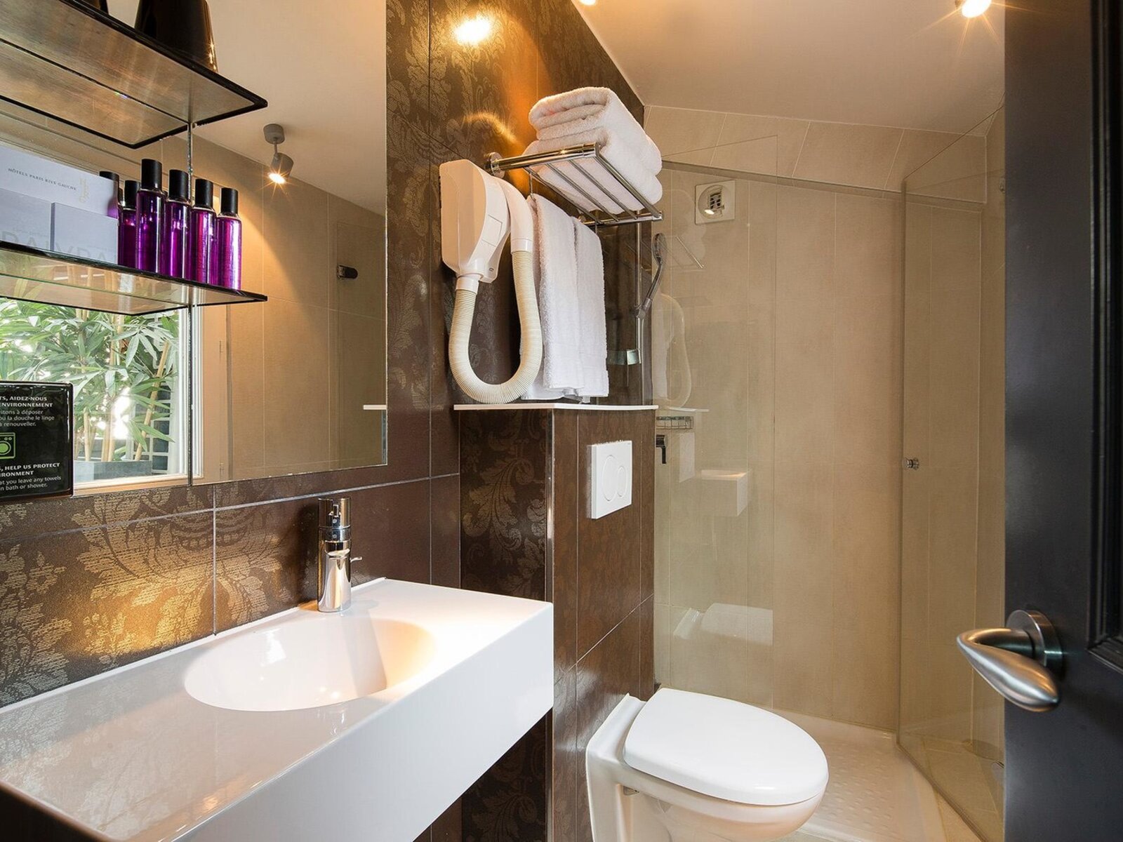 Wohnbeispiel Design Deluxe Topfloor Bath or Shower