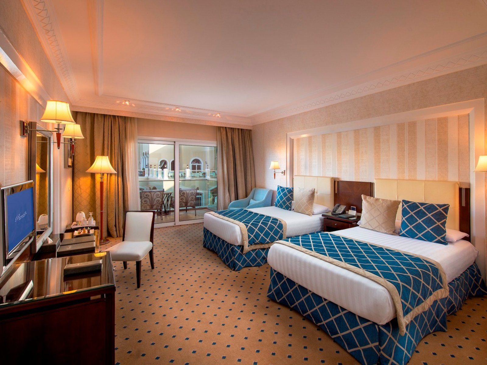 Wohnbeispiel Pool View room