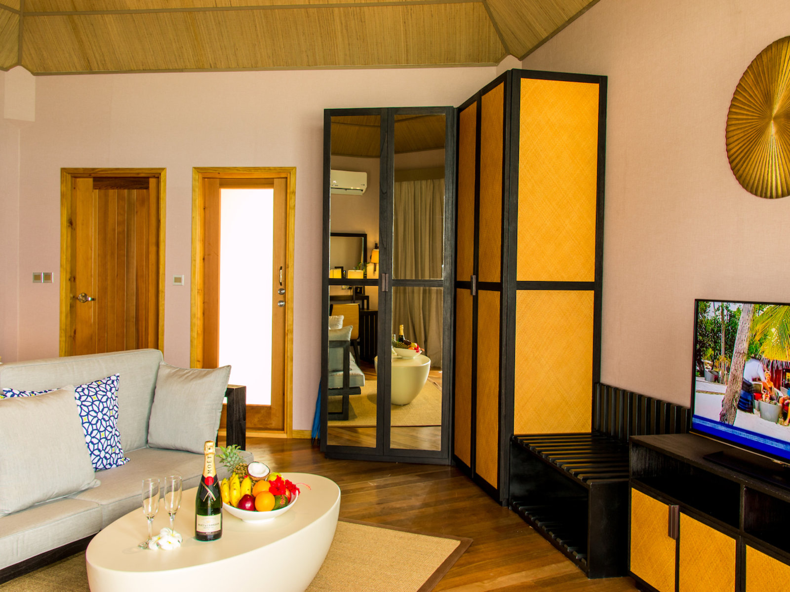 Wohnbeispiel Water Front Villa