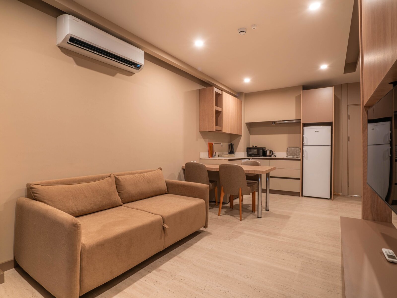 Suite Room