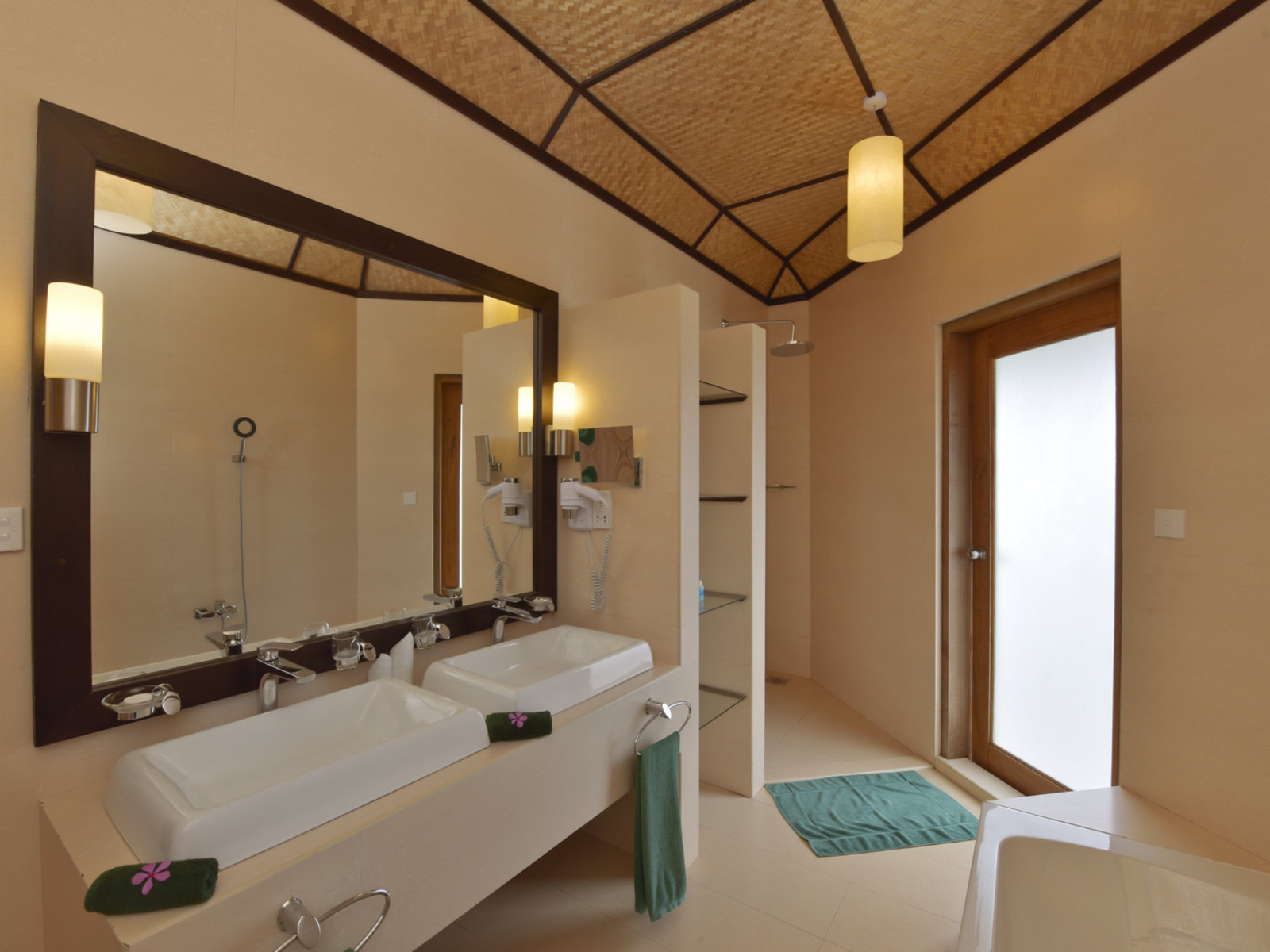 Wohnbeispiel Superior Water Bungalow