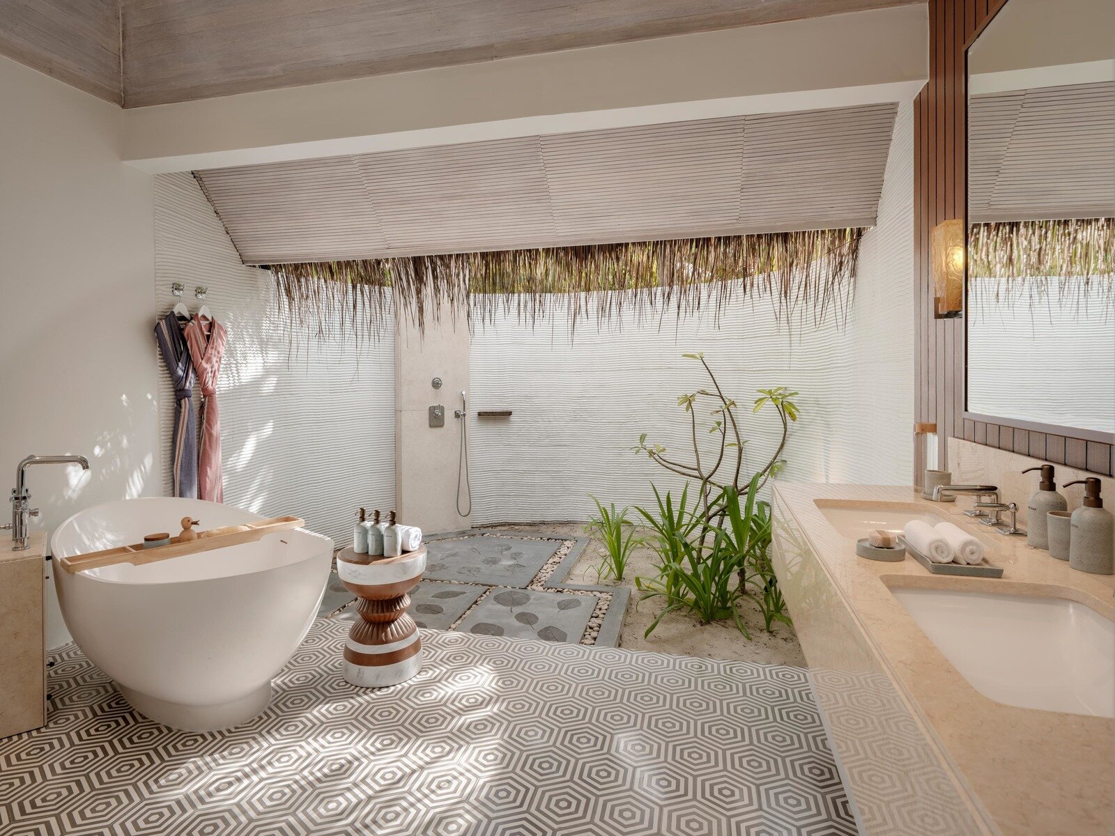 Wohnbeispiel Two Bedroom Beach Villa with Pool