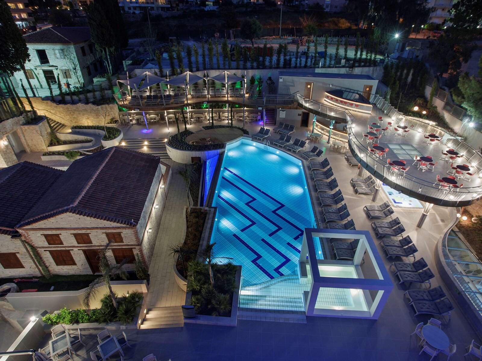 Pool
