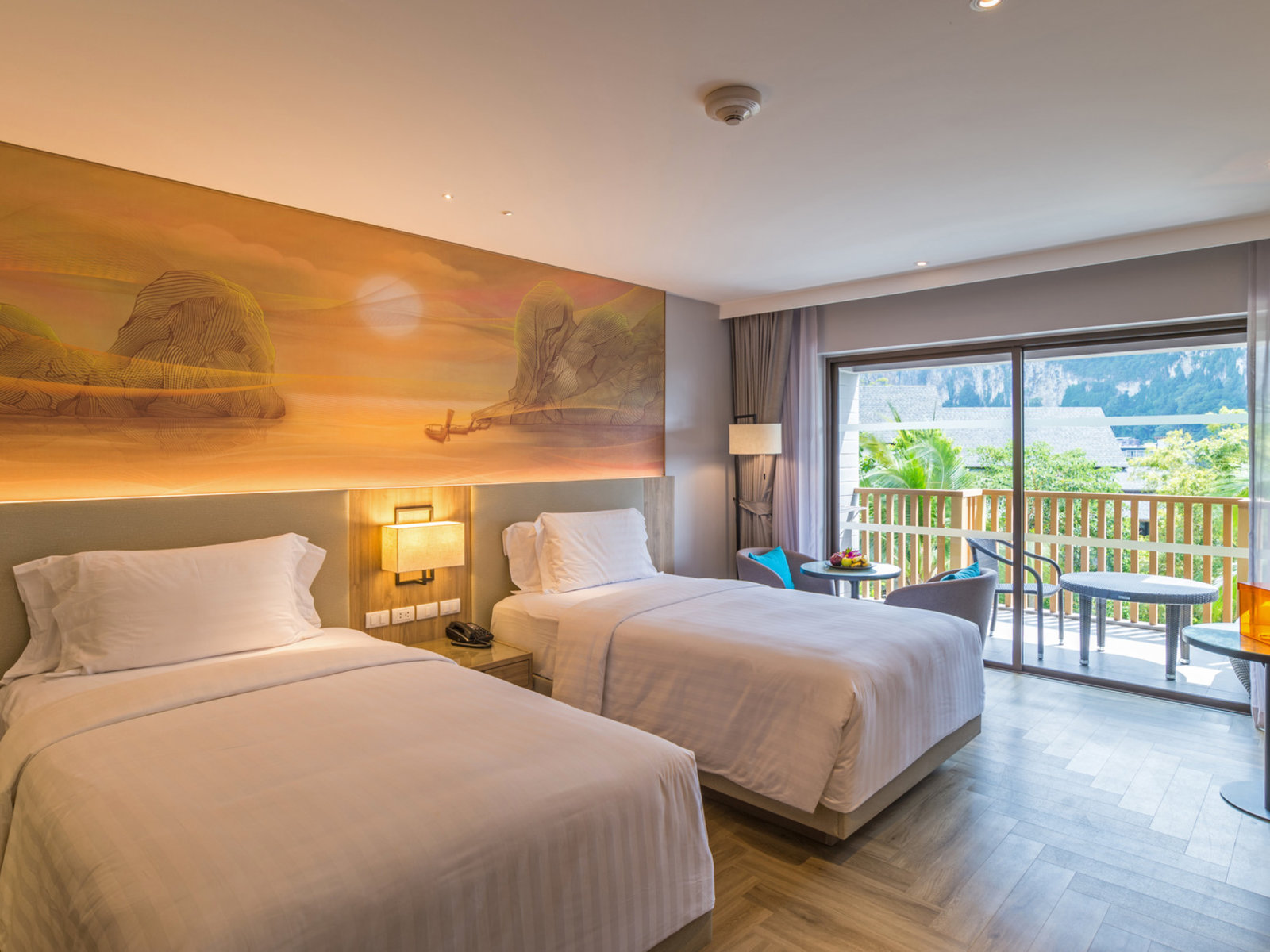 Wohnbeispiel D'Luxe Room with Pool View