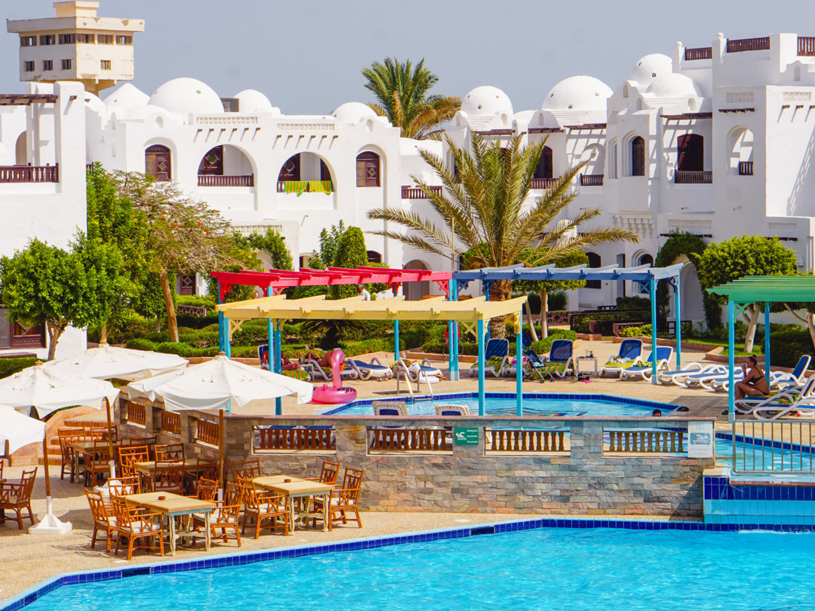 Oasis Pool Restaurant & Cafe