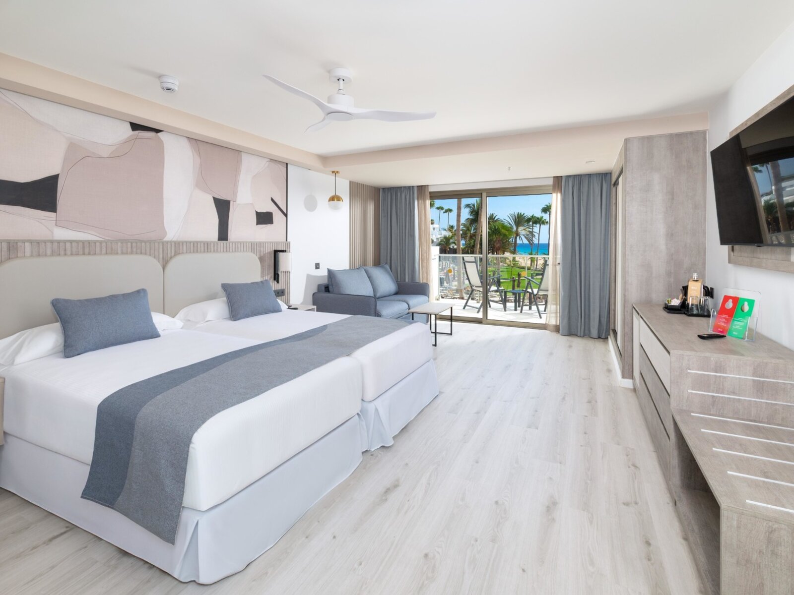 Wohnbeispiel Double Room with Sea View Accessible