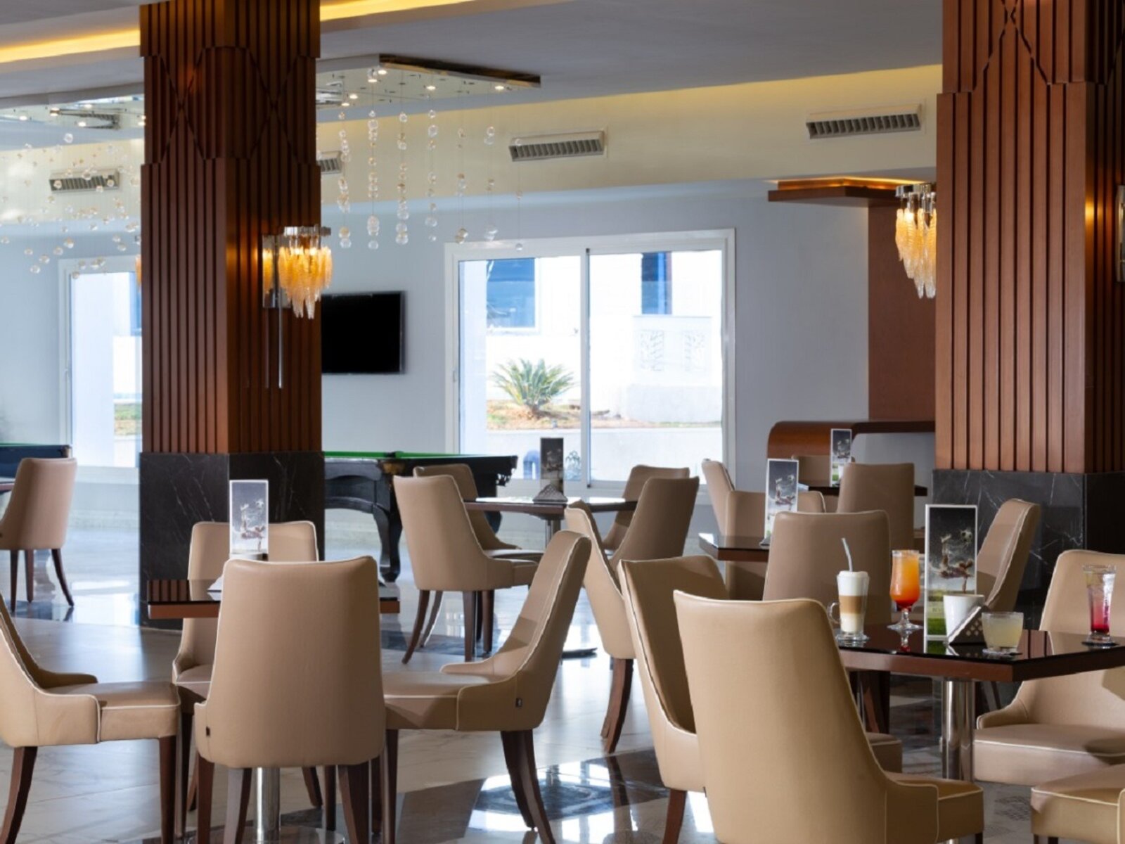 Aqua Park Bar