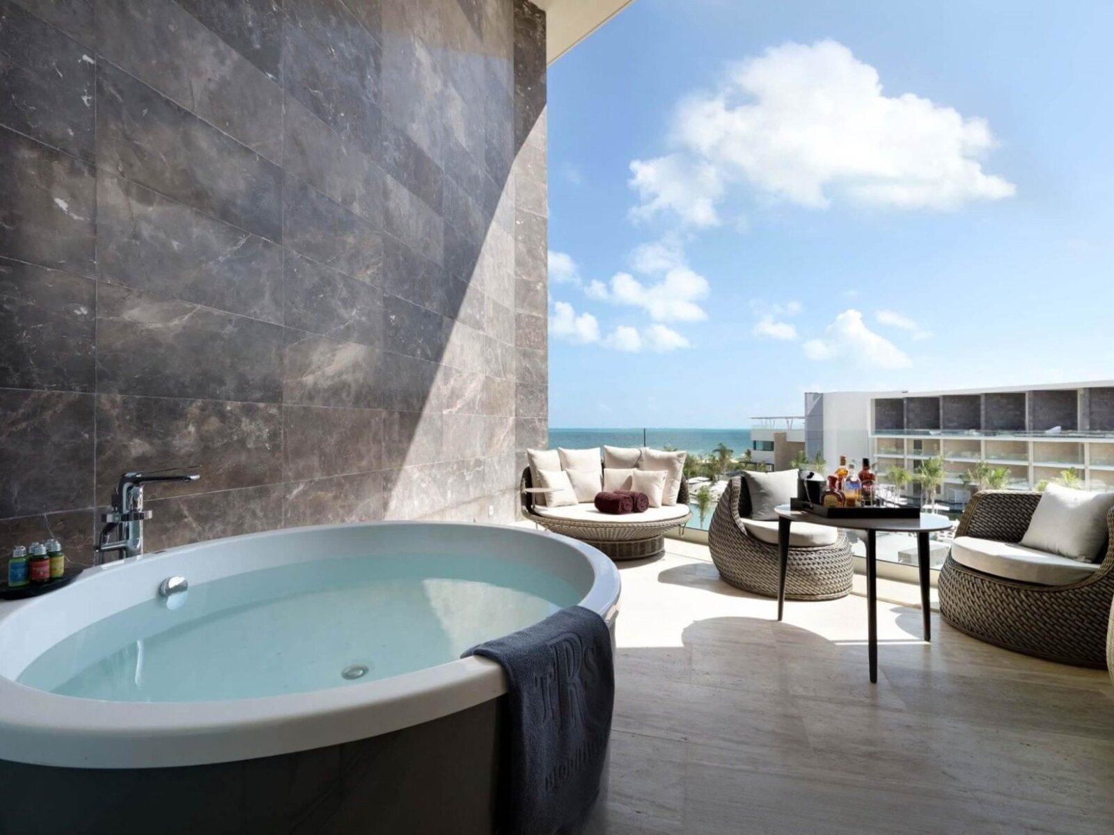 Wohnbeispiel Loft Suite Jacuzzi Terrace