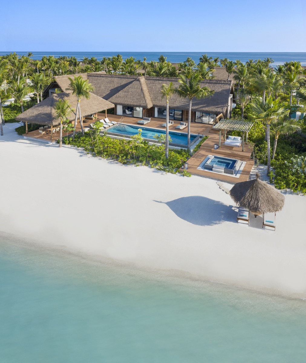 Wohnbeispiel Two Bedroom Grand Beach Villa with Pool