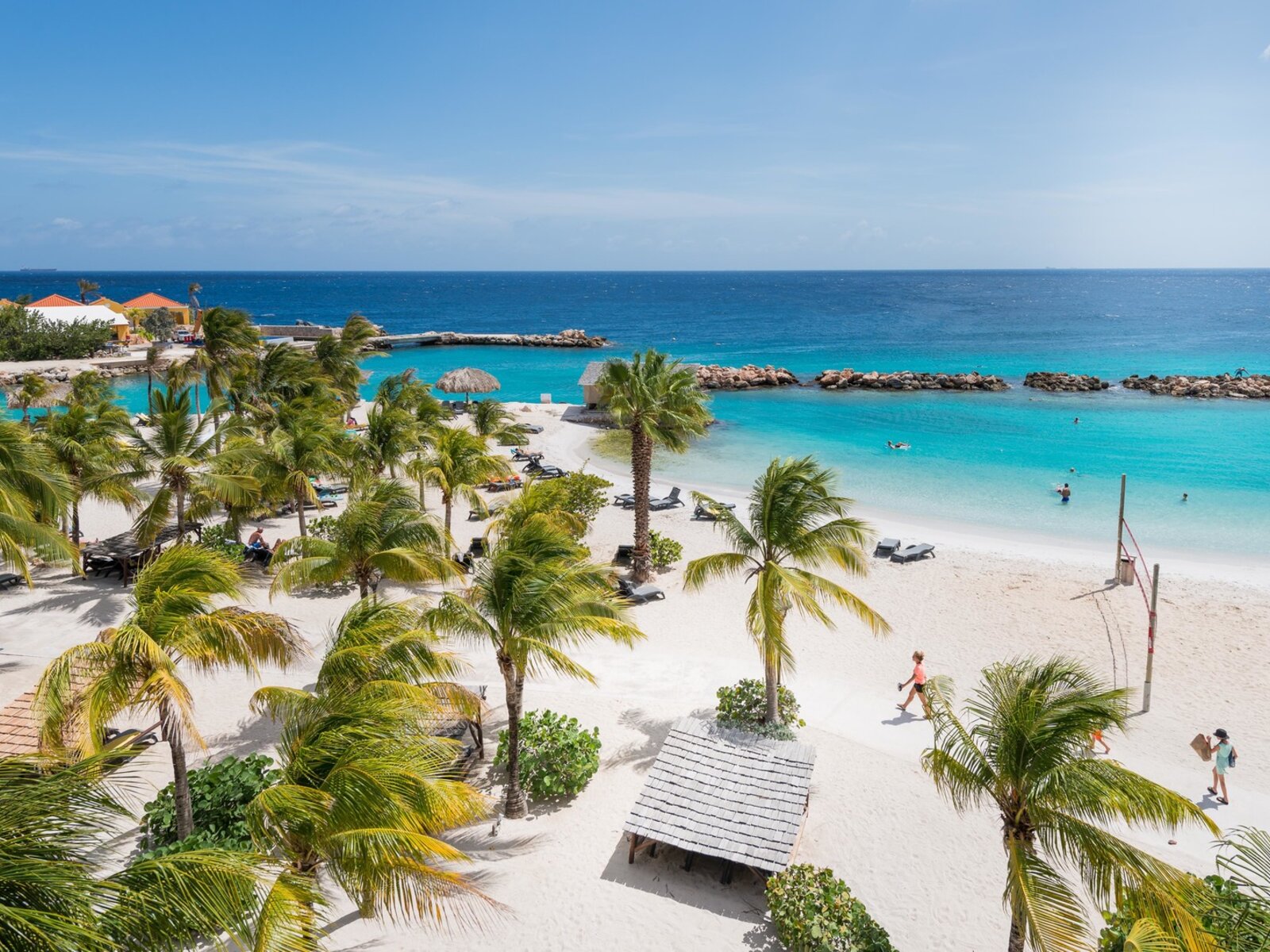 LionsDive Beach