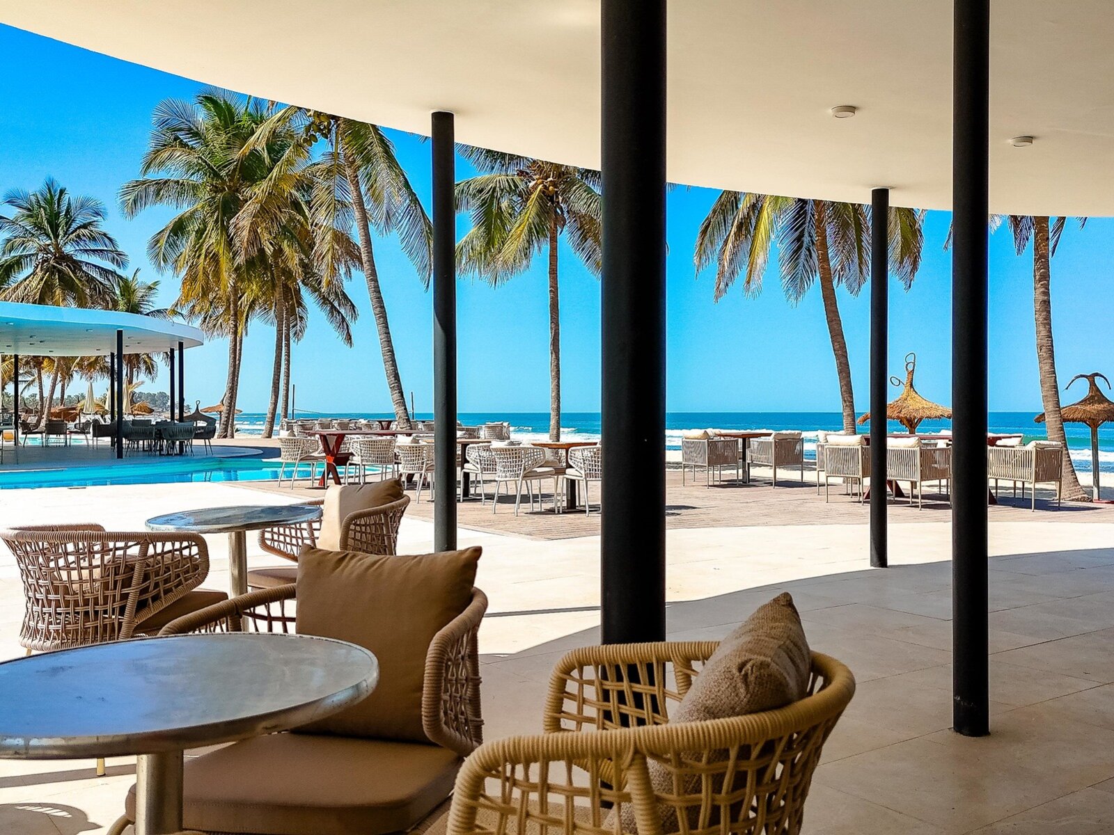 ALL-INCLUSIVE Restaurant