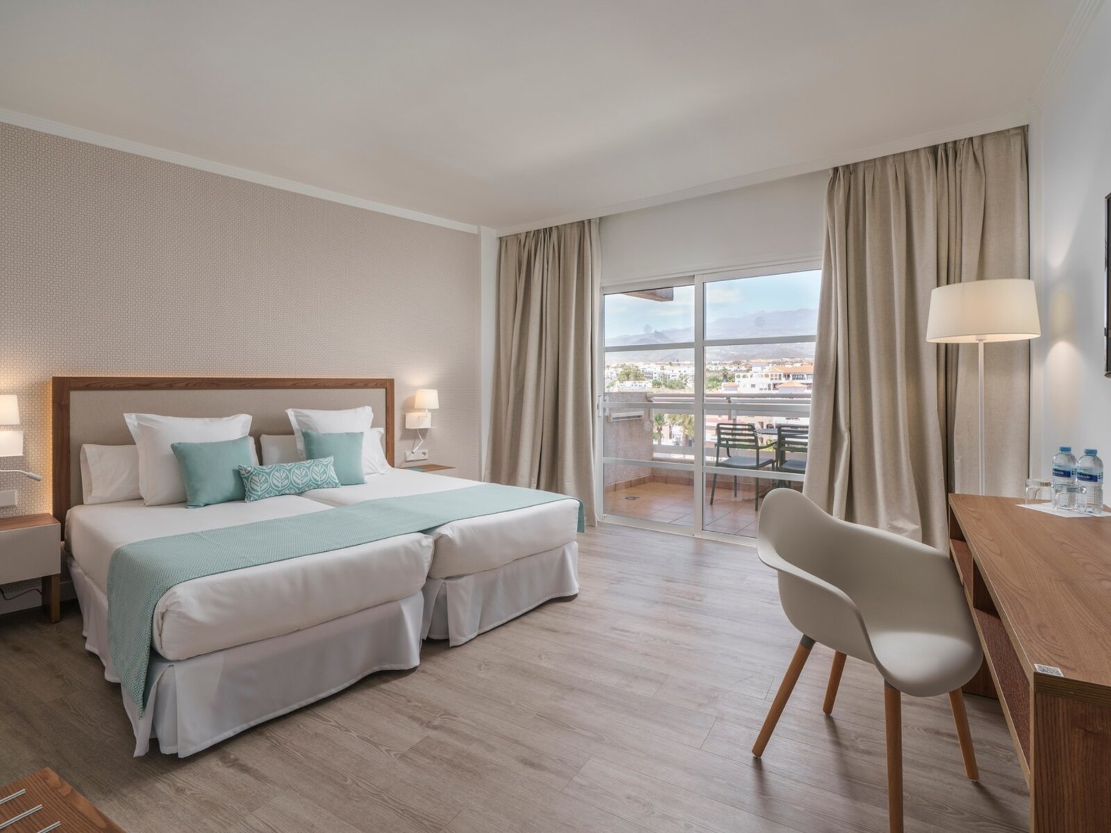 MY FAVOURITE CLUB SUITE FRONTAL OCEAN VIEW