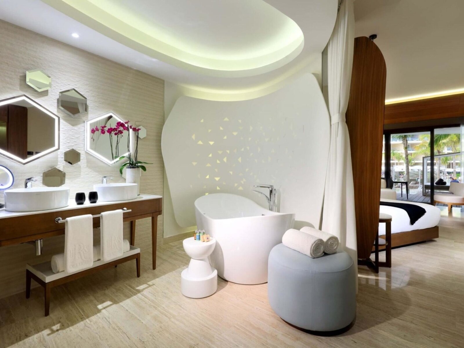 Wohnbeispiel Juniorsuite Swim Up