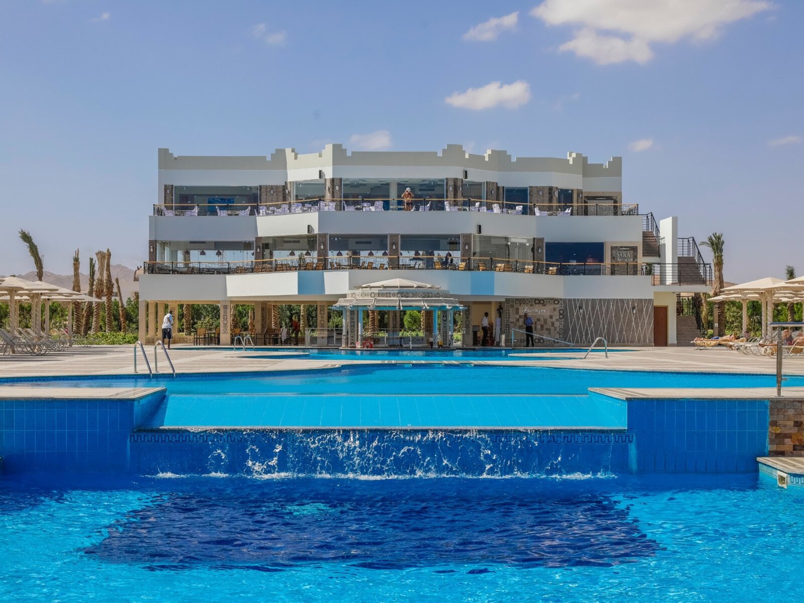 Diamond Pool for Diamond room Guest