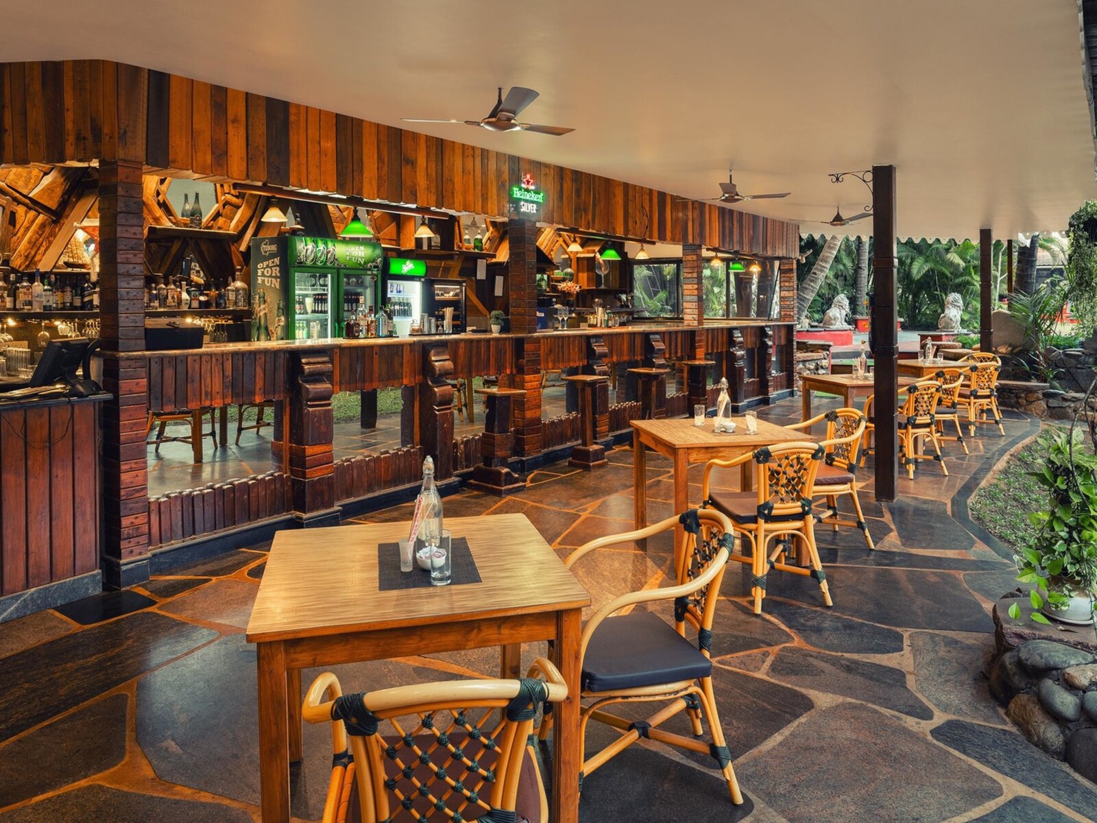Joecons Bar