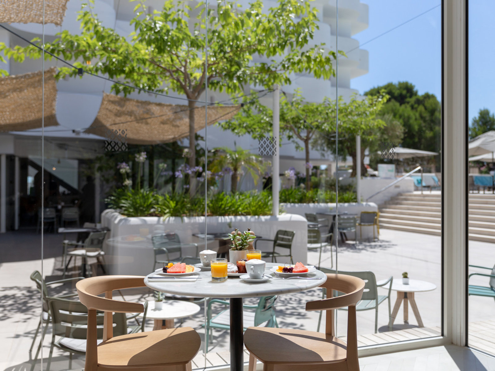 Blau Restaurant