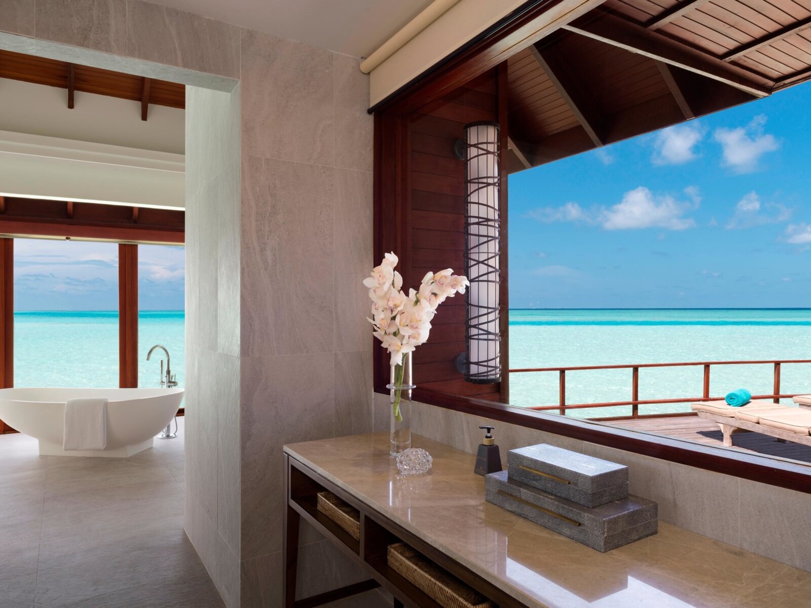 Wohnbeispiel Honeym./Anniv. Anantara Over Water Suite