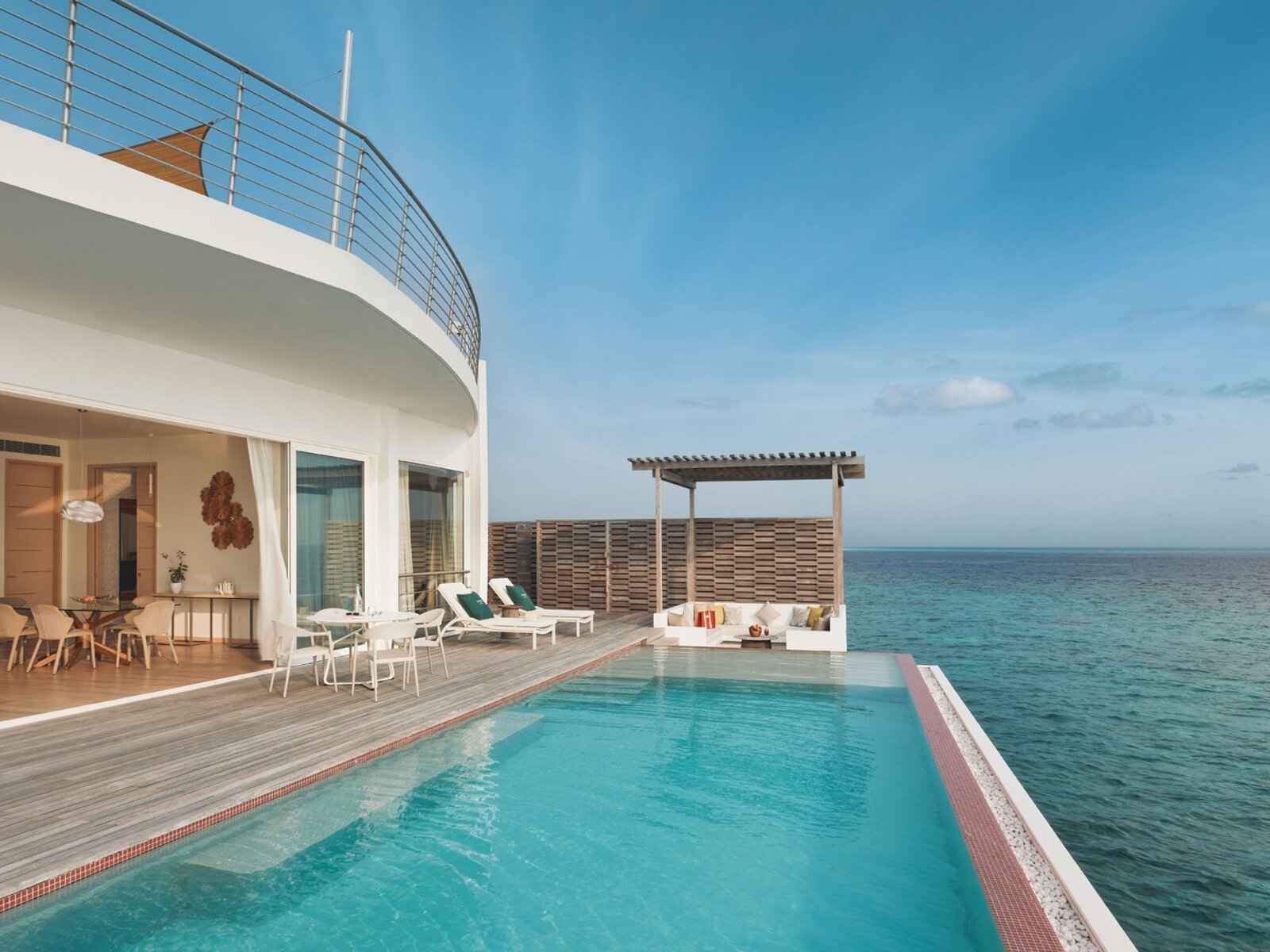 Wohnbeispiel Two Bedroom Water Residence with Pool