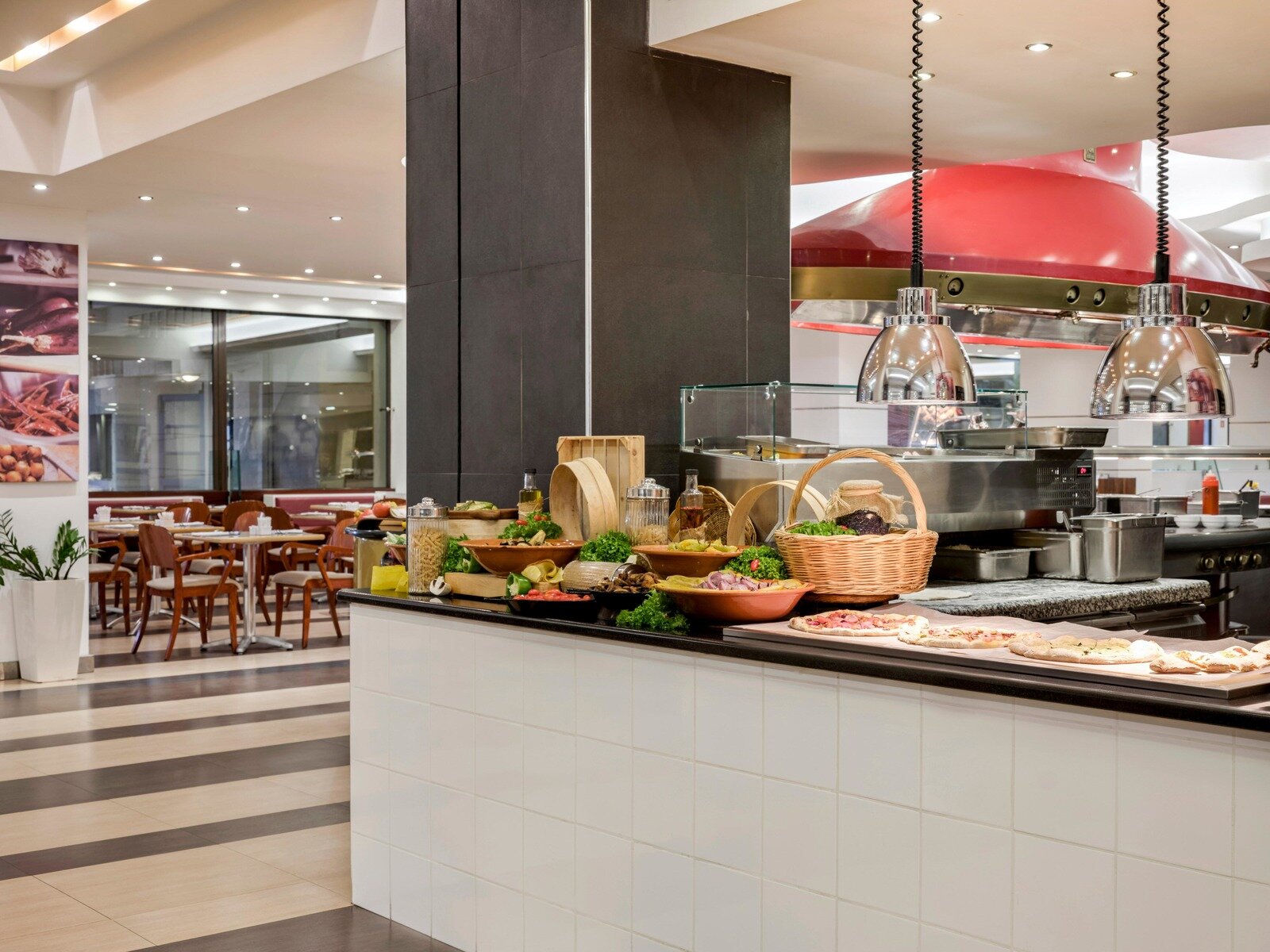 PIZZA  Station