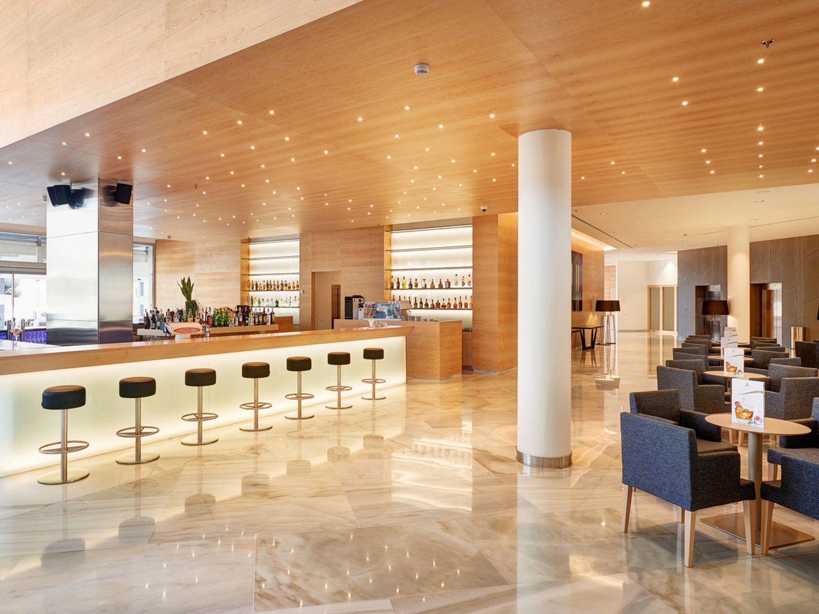 Lobbybar