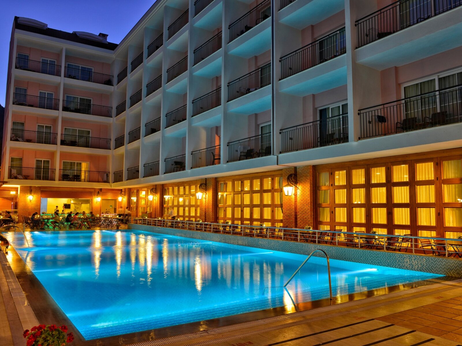 Outdoor Thermal Pool Block B