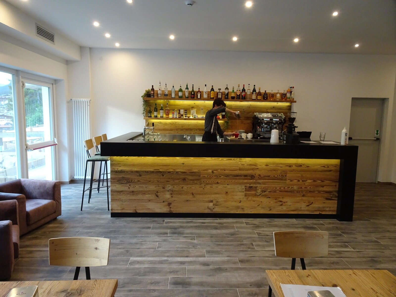 Bar