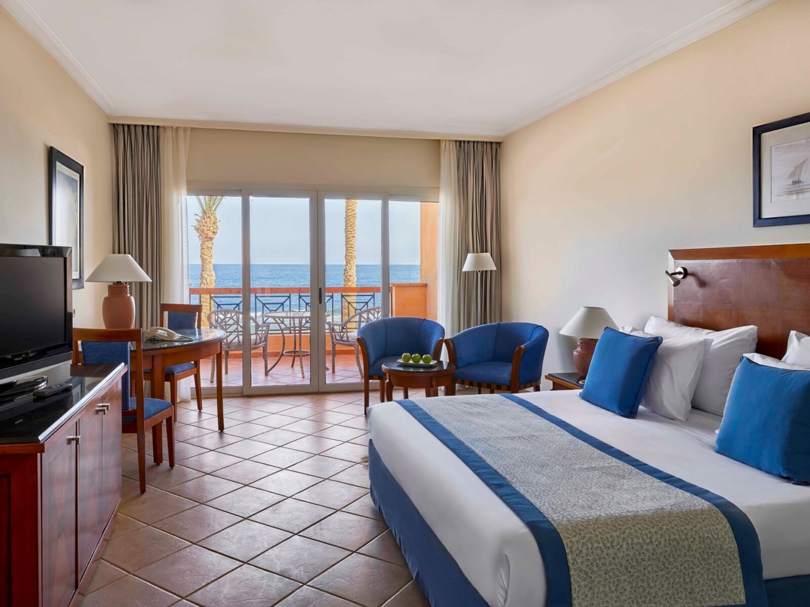 Wohnbeispiel Single with Child Superior Side Sea View room
