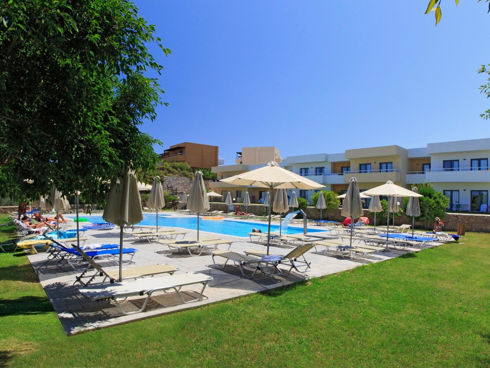 Relax Pool