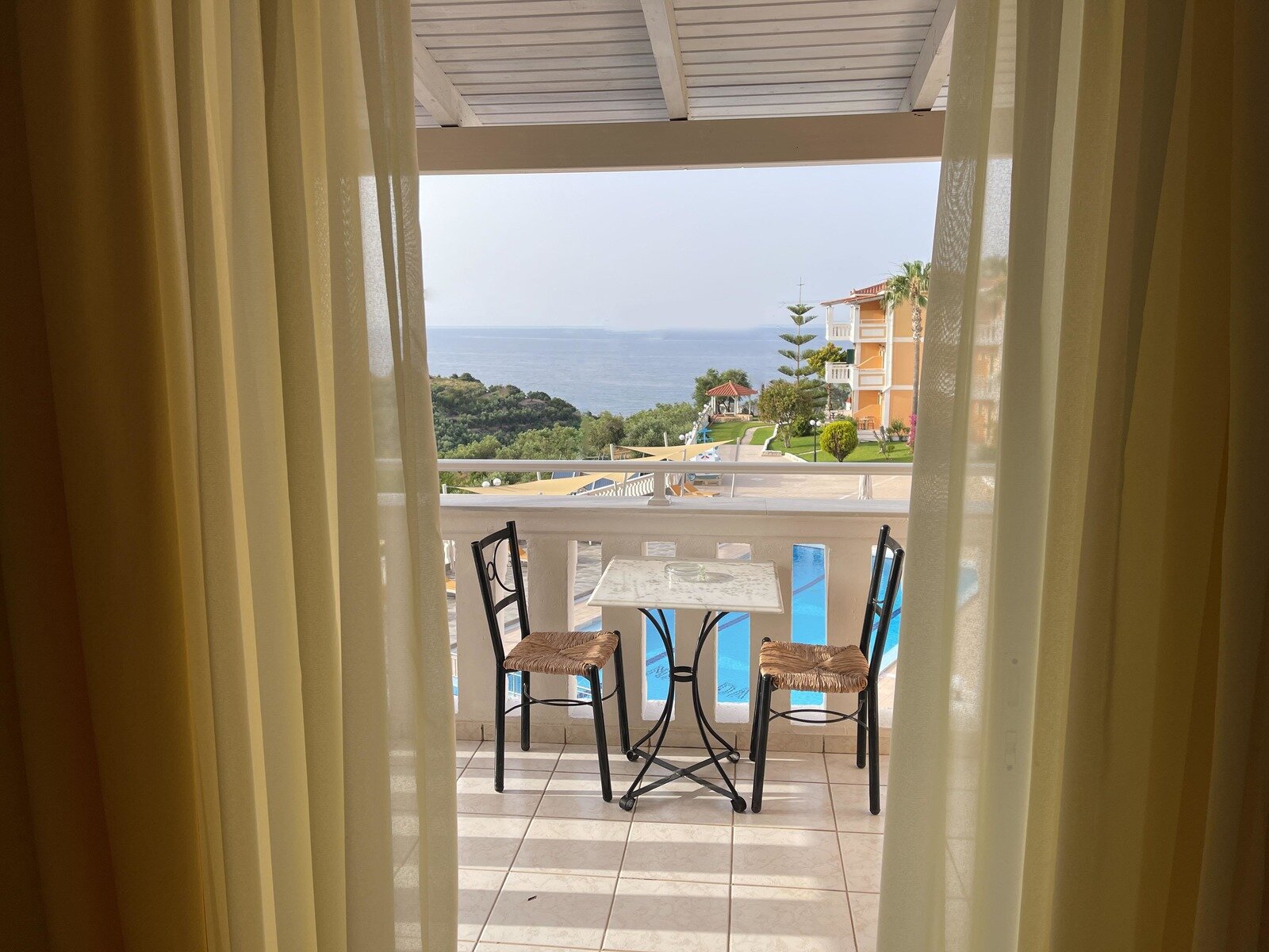 Wohnbeispiel Double (for 3) with Limited Sea View