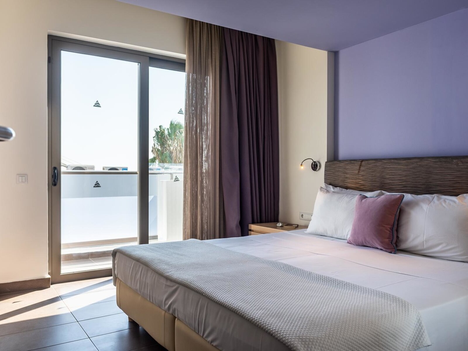 Wohnbeispiel One Bedroom Suite Limited Sea View