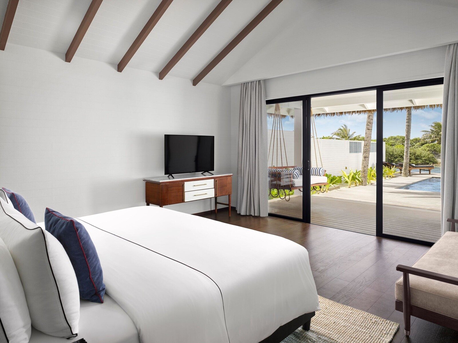 Wohnbeispiel Oceanfront Pool Villa