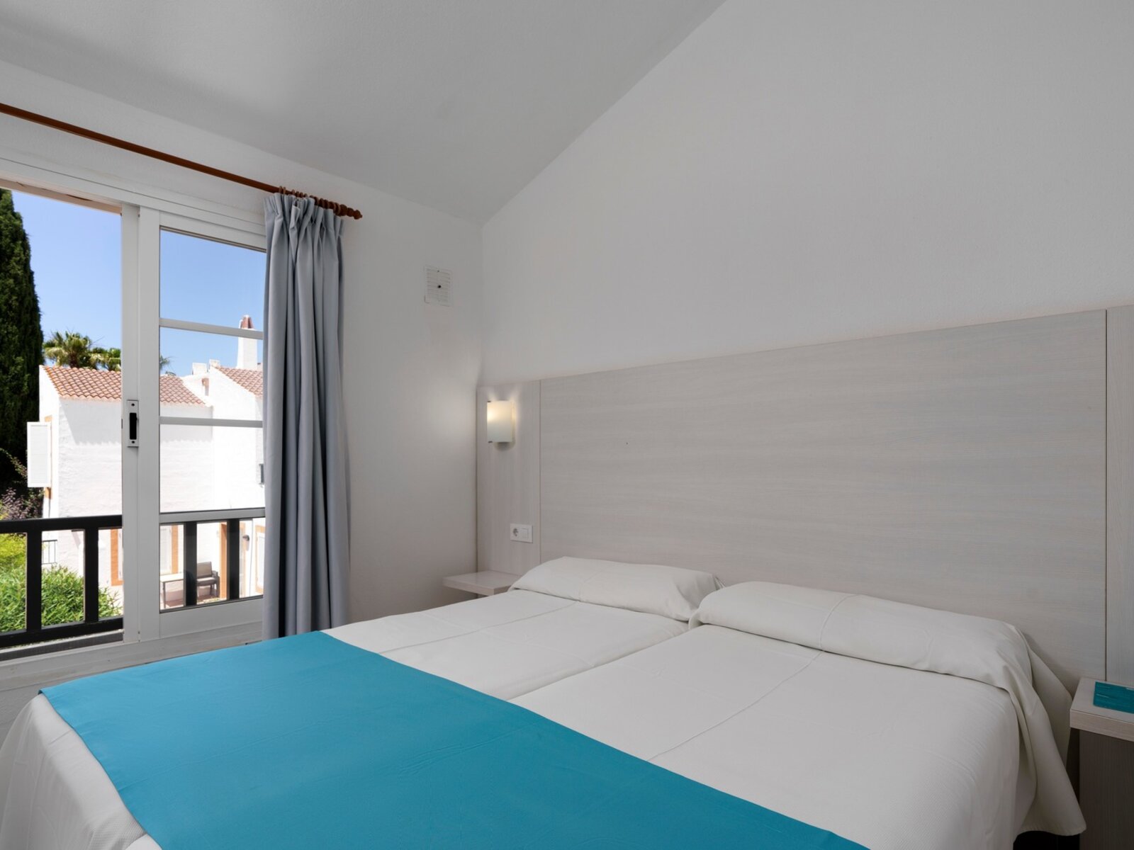 APT ONE BEDROOM