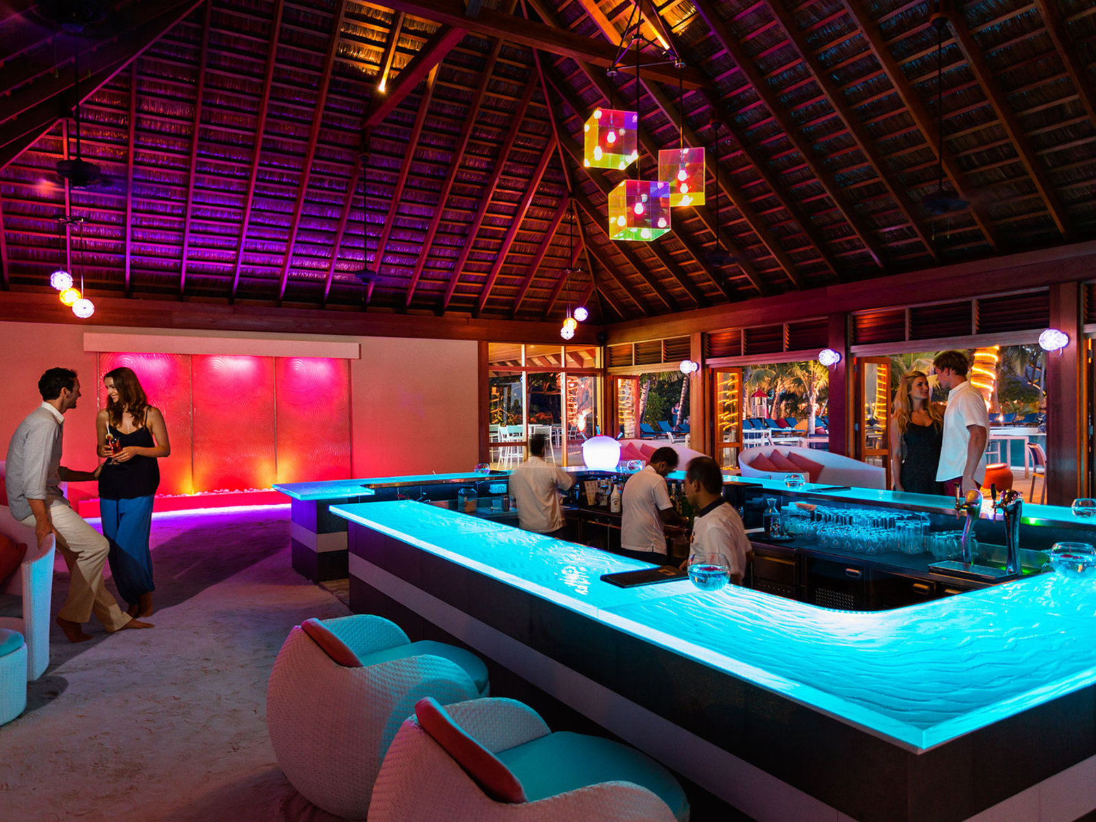 Dhoni Bar