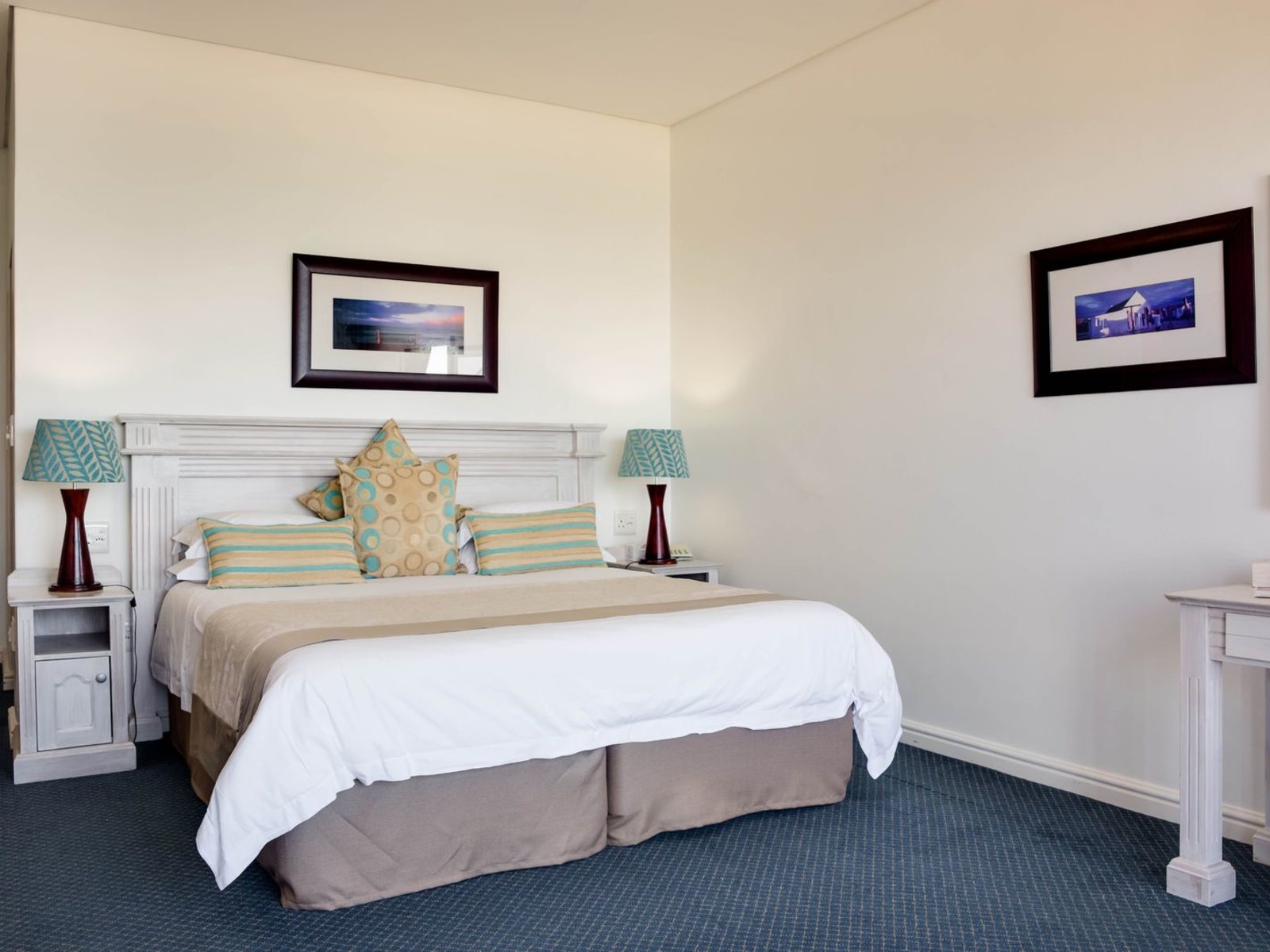 Wohnbeispiel Superior Sea-Facing Room