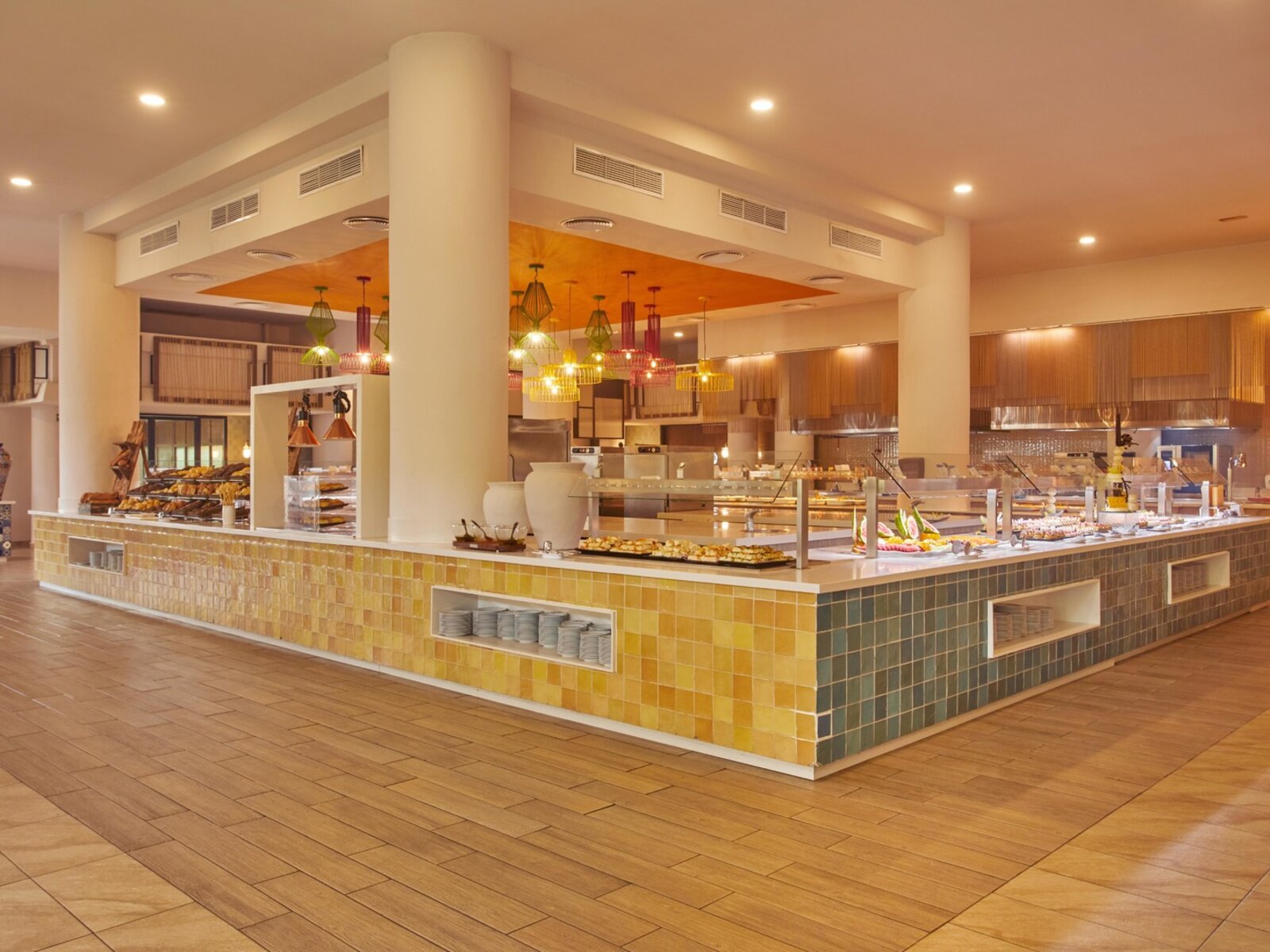 Main Restaurant YUCATAN