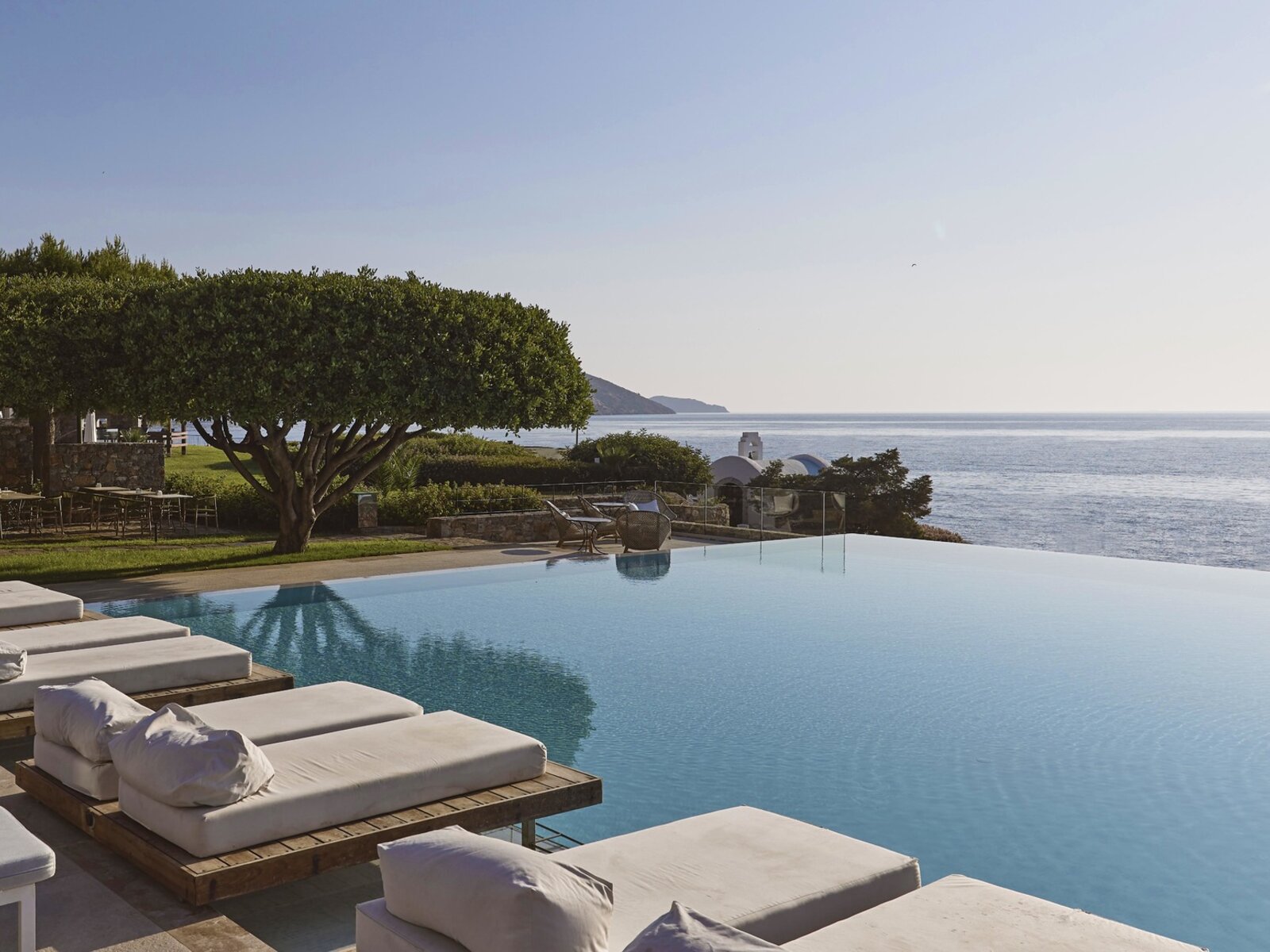 MAIN POOL