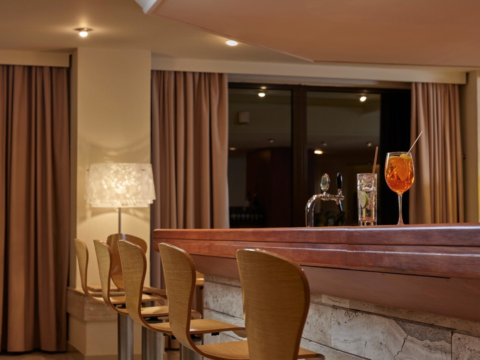 Casino  Bar